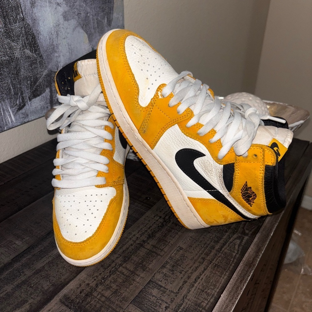 Youth Air Jordan 1 Retro High OG 'Yellow Ochre' sneakers SZ 6.5​​​